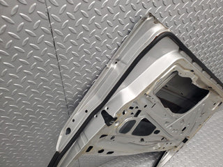 46121 Mercedes-Benz W124 Front Right Door