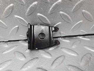 42119 Mercedes-Benz W202 C200 Anti Roll Bar Holder Bracket Front Left