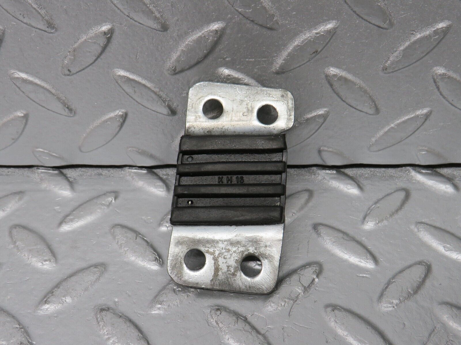 39114 Mercedes-Benz R107 500SL Door Lock Latch Left Side