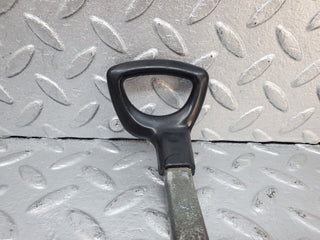 44415 Mercedes-Benz W123 280E Front Left Seat Sliding Adjust Handle