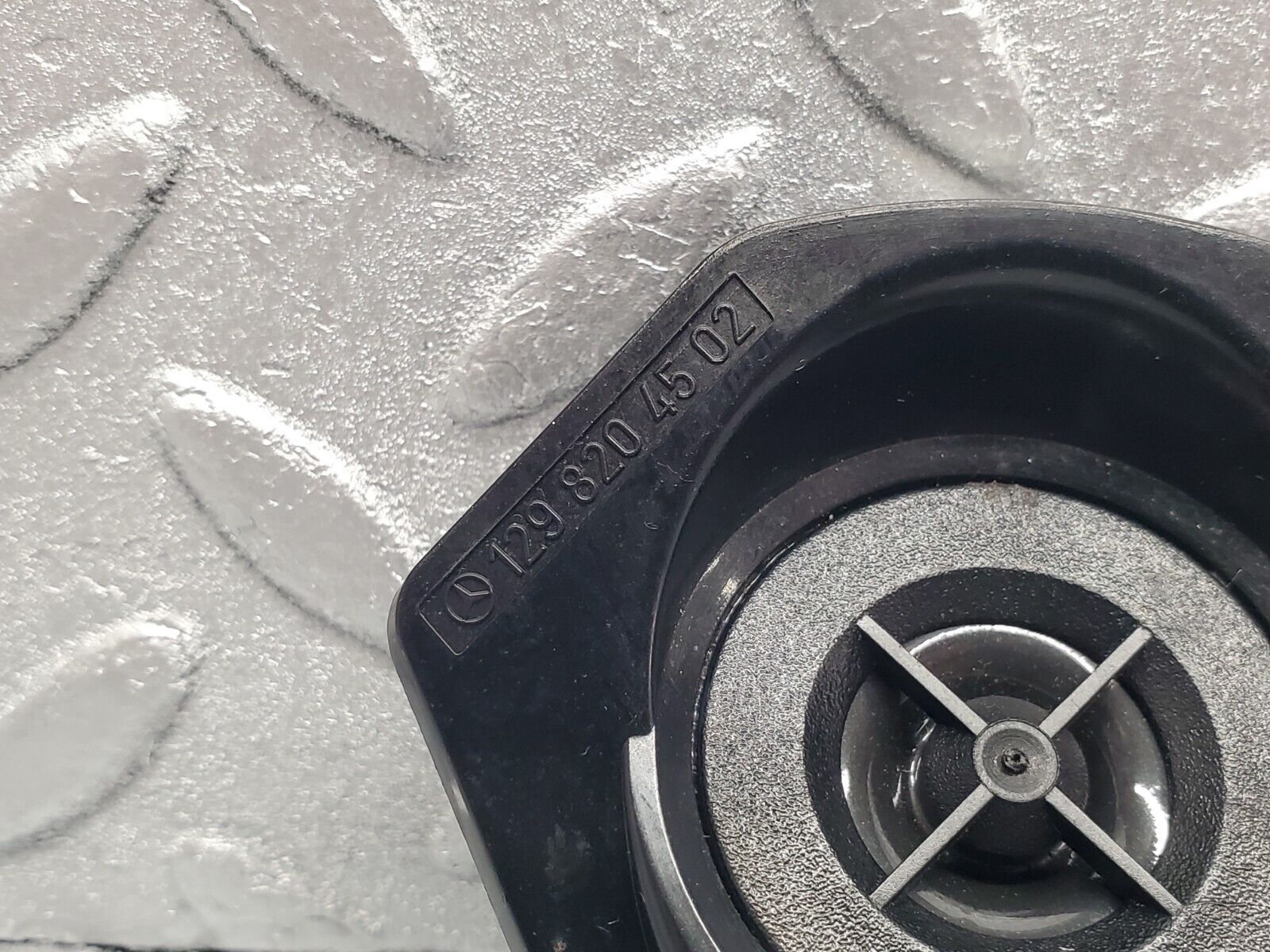 43712578