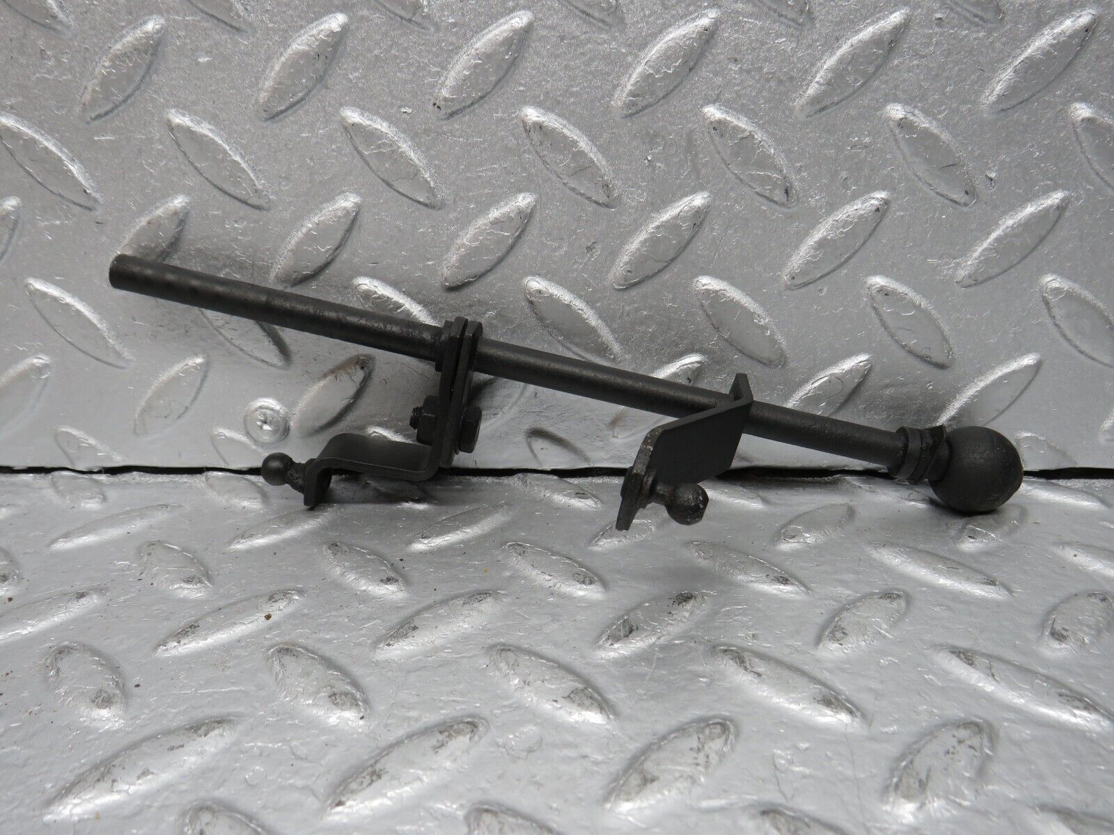 39262 Mercedes-Benz R107 500SL Accelerator Pedal Linkage