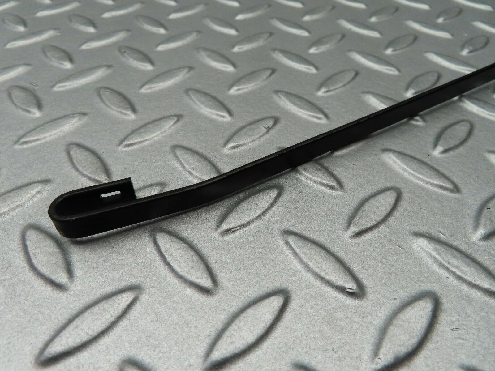 5167 Mercedes-Benz R107 350SL Wiper Arm Right