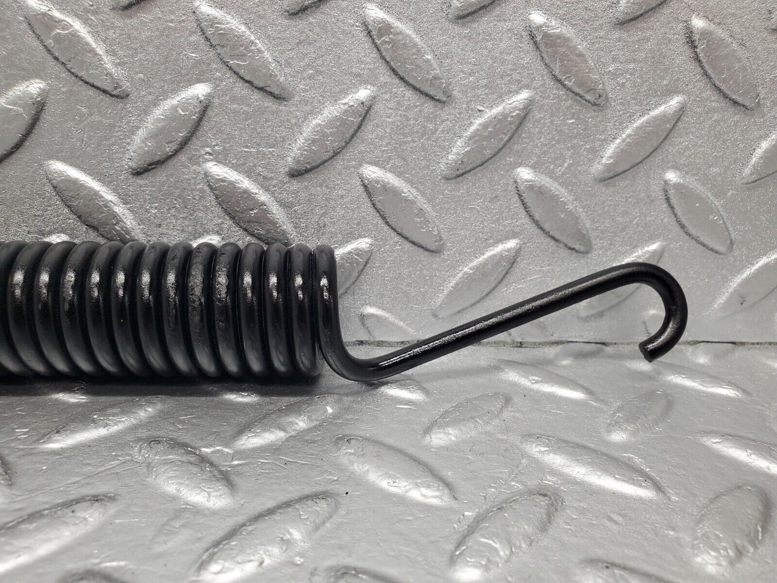 46643 Mercedes-Benz C123 280CE Coupe Bonnet Hinge Spring