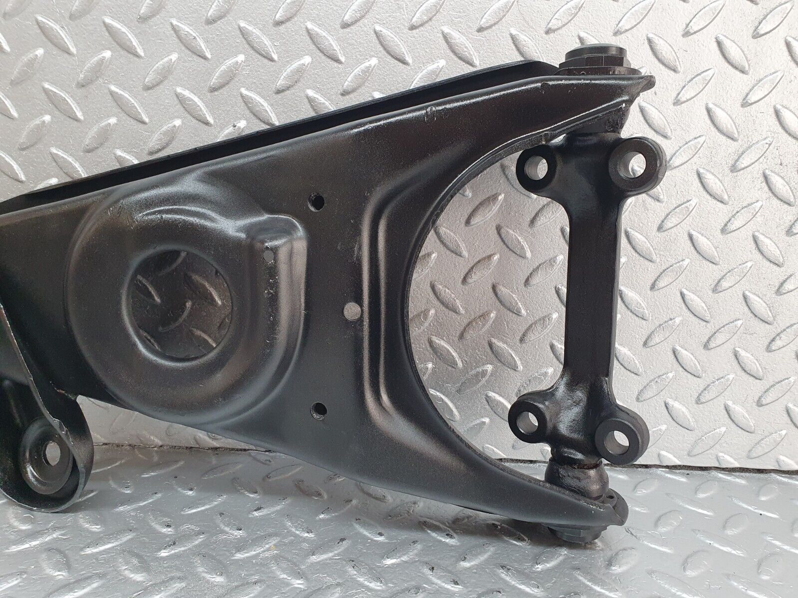43199 Mercedes-Benz W108 280SE Front Left Lower Control Arm