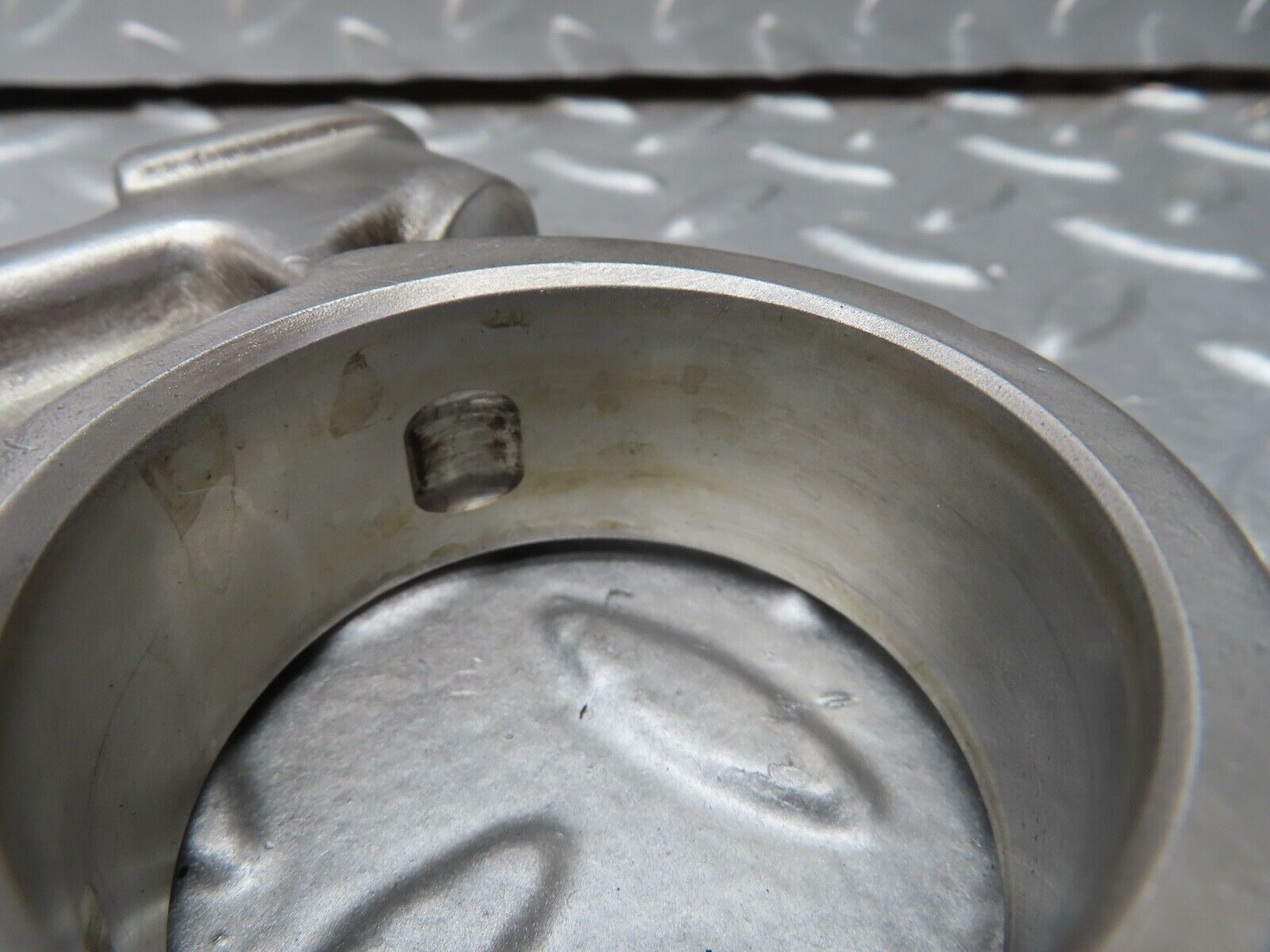 20676 Mercedes-Benz R107 450SL Camshaft Tower Bearing 1160512712