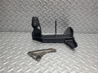 W126 Coupe air condition compressor mount bracket used OEM