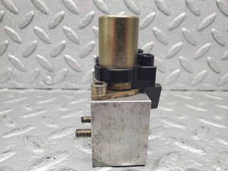 W124 Cabriolet rear headrest roll bar hydraulic valve block used OEM