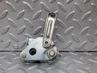 45882 Mercedes-Benz W126 420SE Front Left Seat Belt Bracket