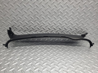 W124 Wagon windscreen water drain middle used OEM