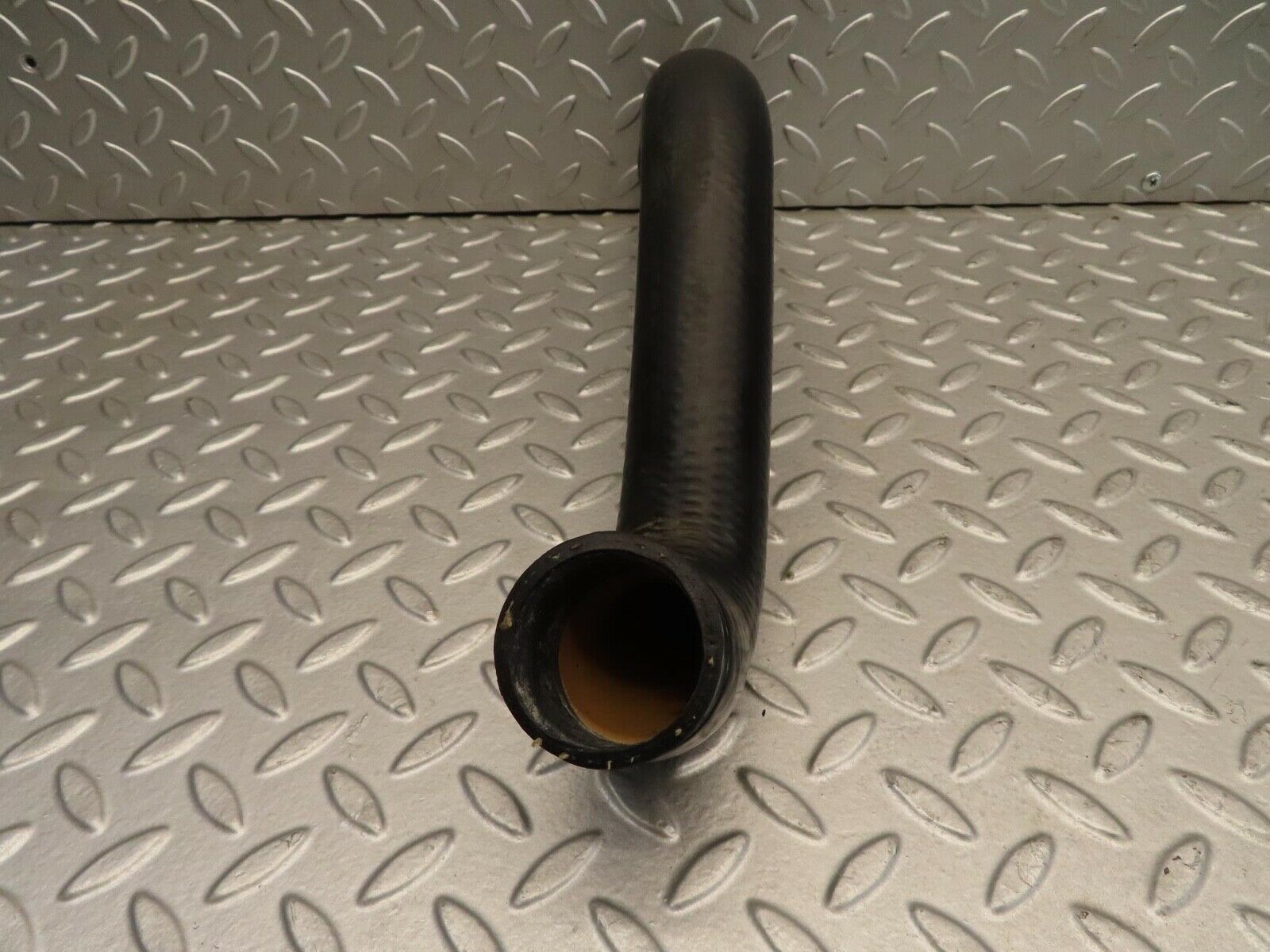 11721 Mercedes-Benz R107 450SL Radiator Hose 1165013482