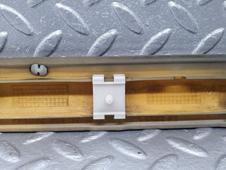 41802 Mercedes-Benz W202 C200 Front Right Fender Wing Centre Moulding 2026909262