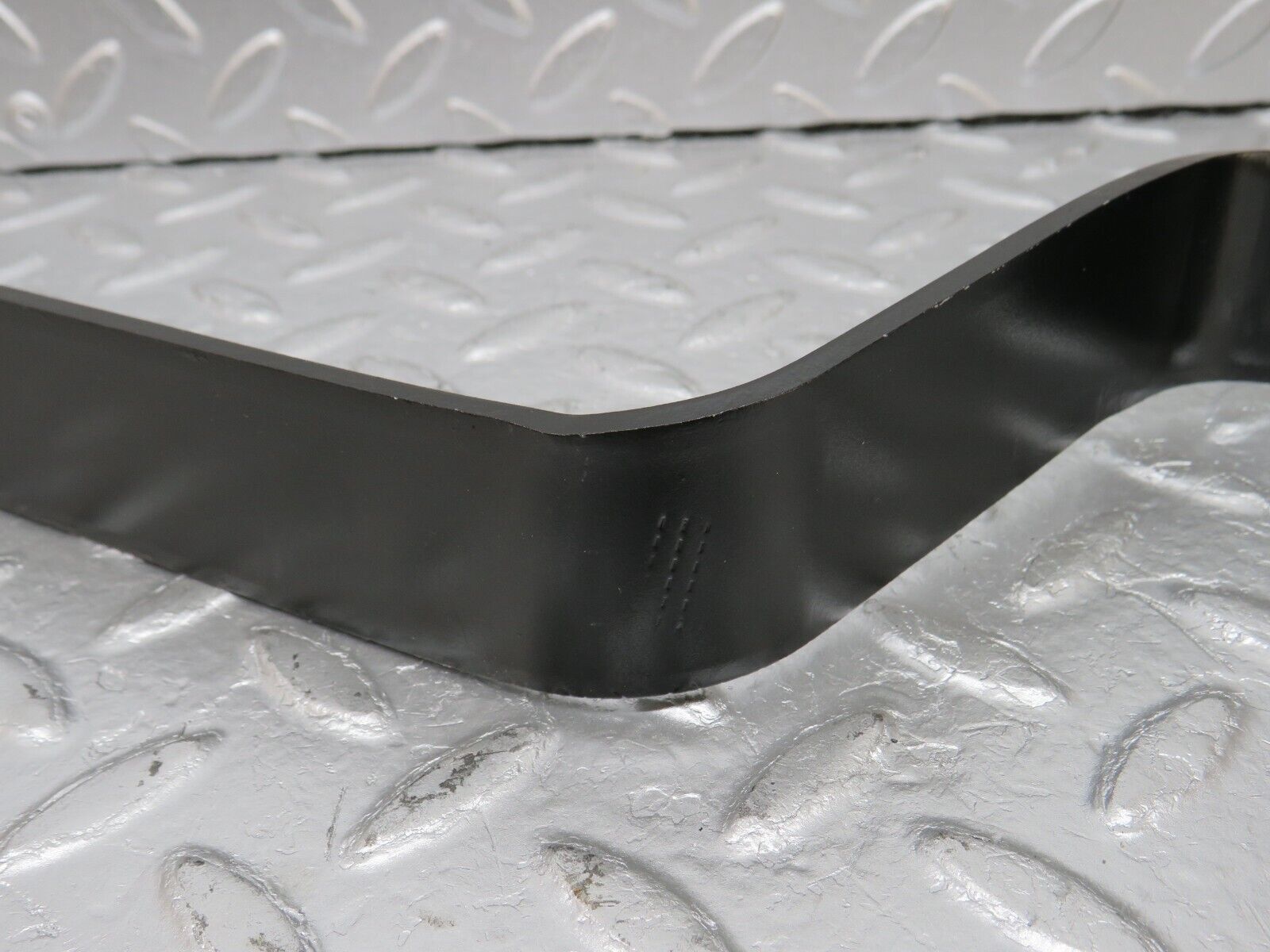 33555 Mercedes-Benz C107 R107 Front Left Bumper Bracket