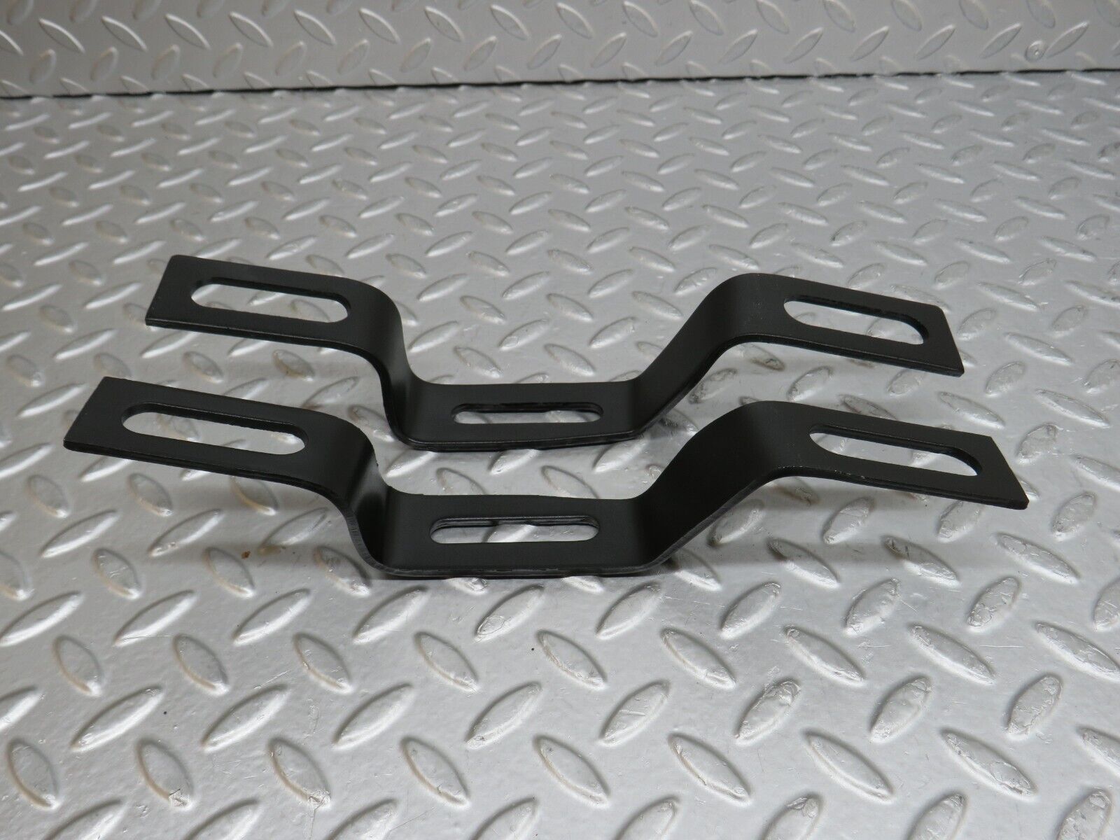 35682 Mercedes-Benz R107 280SL Front Bumper Bracket