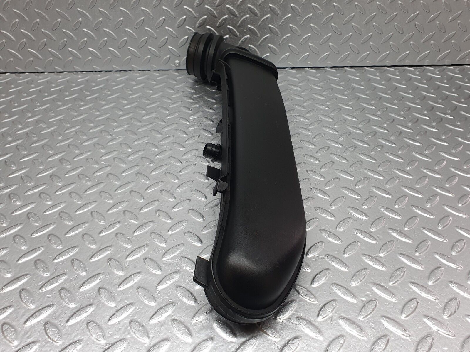 42115 Mercedes-Benz W202 C200 Air Intake Pipe 1111402512