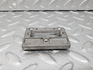 41667 Mercedes-Benz W124 200E Rear View Mirror Bracket