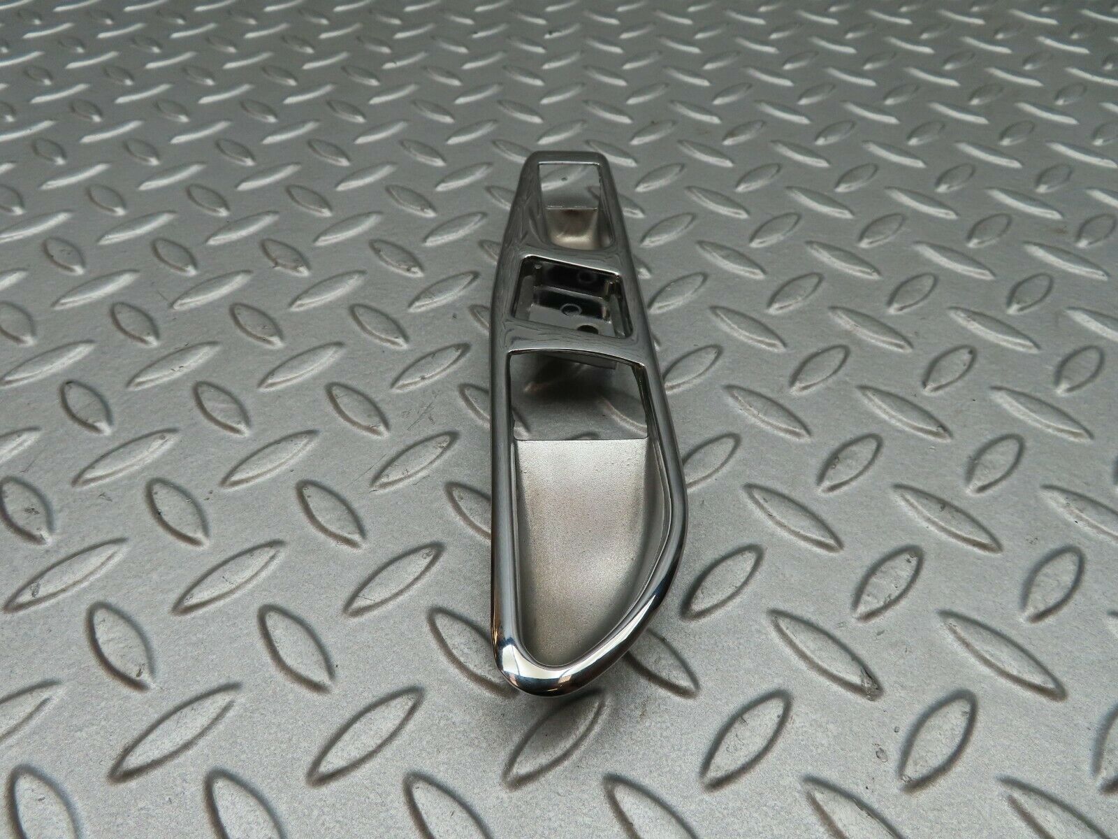 4922 Mercedes-Benz R107 350SL Interior Door Handle Chrome Surround Left