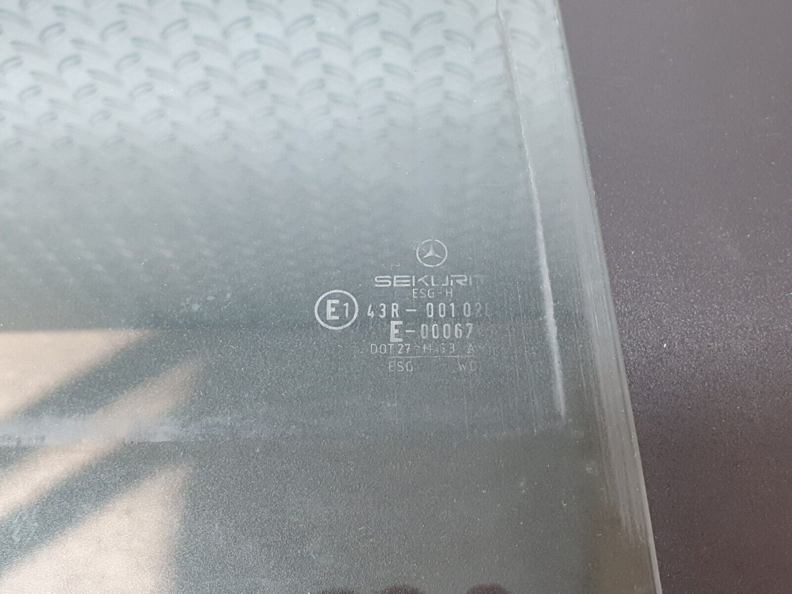 44117 Mercedes-Benz C123 230CE Coupe Right Door Window Glass 1237250232 1237250432