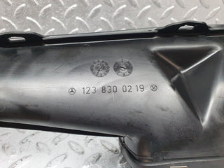 43886 Mercedes-Benz C123 230CE Coupe Air Duct Vent 2x 1238300219 1238300119
