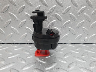 W202 fuel tank flap cap vacuum actuator used OEM