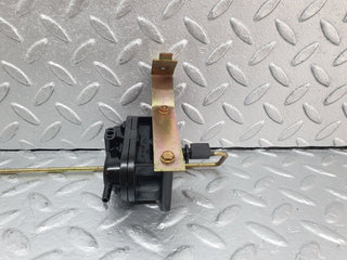 43680 Mercedes-Benz C126 380SEC Coupe Fuel Tank Flap Cap Vacuum Actuator
