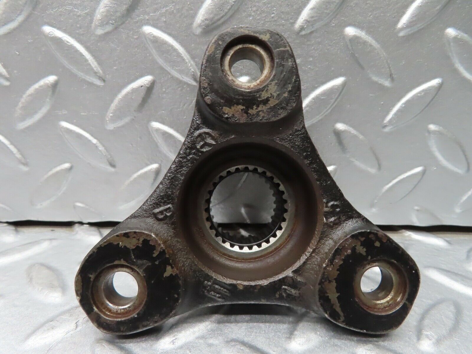 19780 Mercedes-Benz R107 450SL Automatic Gearbox Rear Flange 1152621145