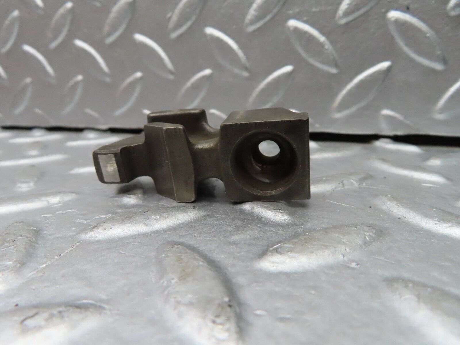 20718 Mercedes-Benz R107 450SL Valve Rocker Arm With Retaining Spring