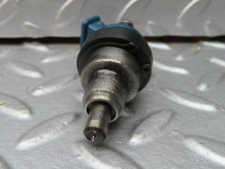 R107 SL fuel injector used OEM