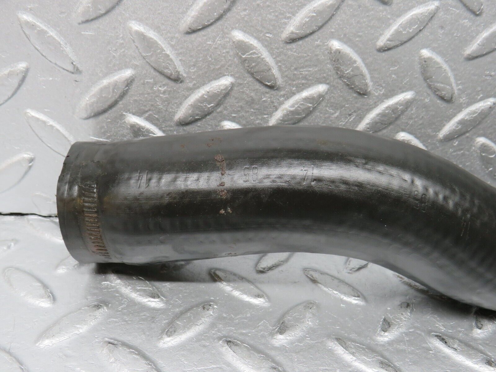 39178 Mercedes-Benz R107 500SL Radiator Hose Pipe 1265012082