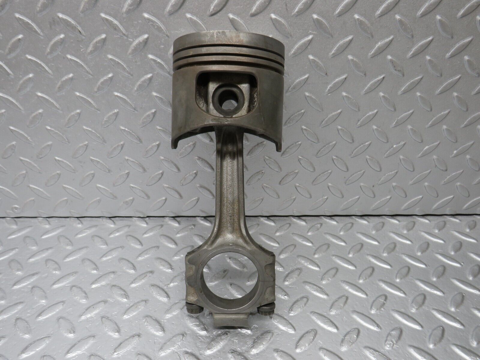 39307 Mercedes-Benz R107 500SL Piston With Connecting Rod 96,51mm