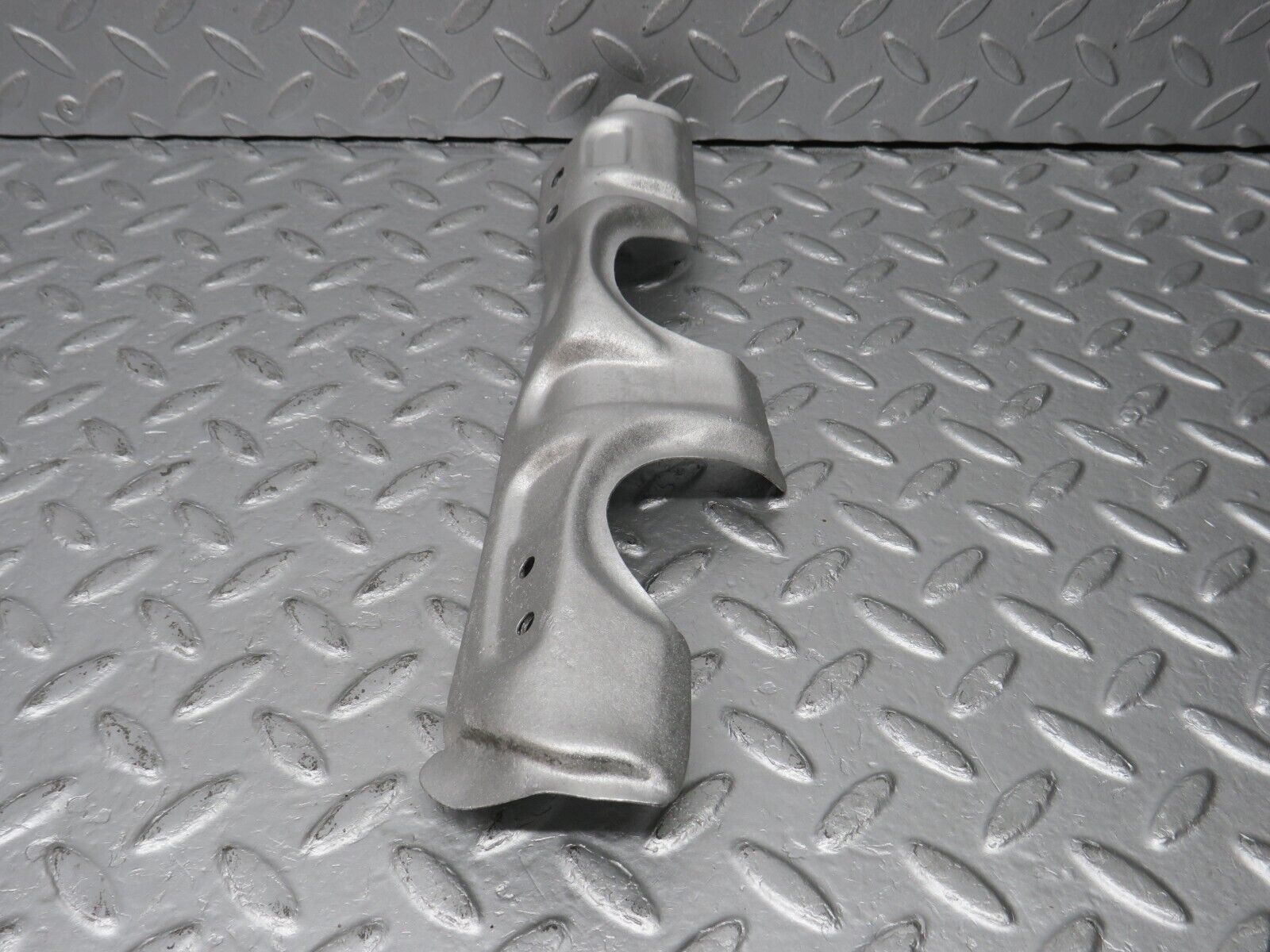 39231 Mercedes-Benz R107 500SL Exhaust Manifold Heat Shield