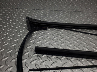 R129 SL front windscreen rubber seal used OEM