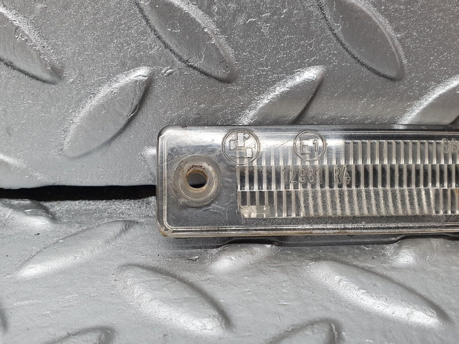 43058 Mercedes-Benz R107 Number Plate Light Lenses