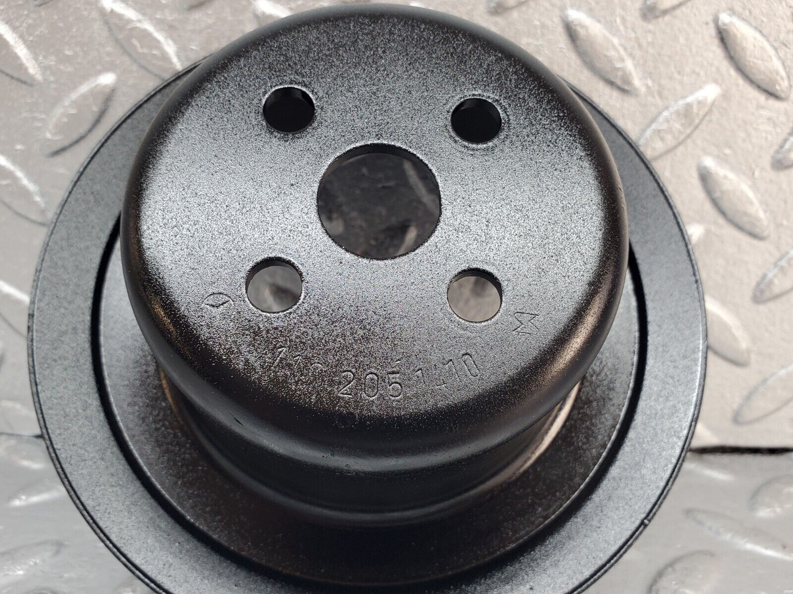 45420 Mercedes-Benz 280E M110.983 Water Pump Pulley 1102051410