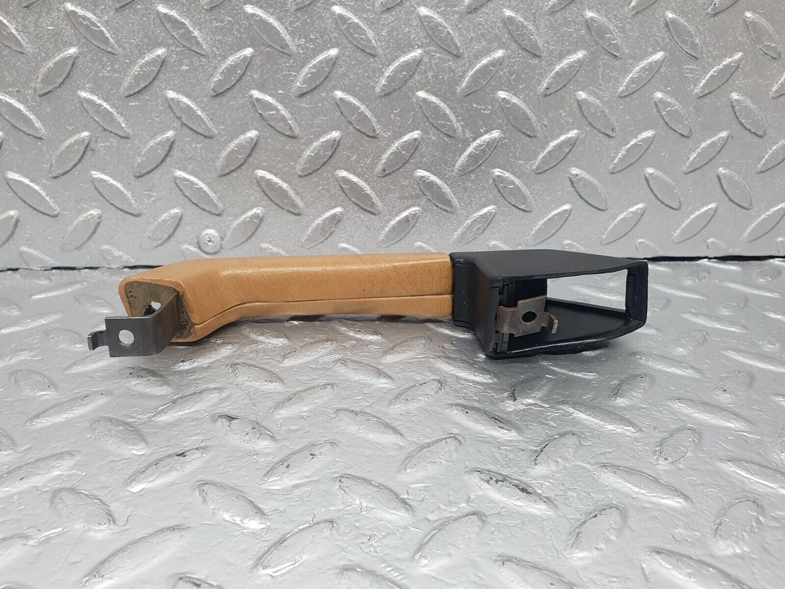 43629 Mercedes-Benz C126 380SEC Coupe Rear Right Interior Handle