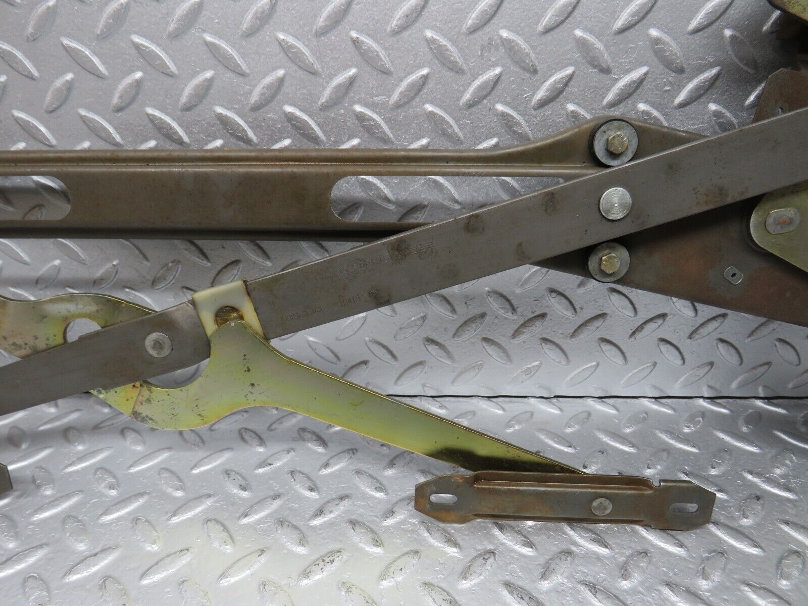 39275 Mercedes-Benz R107 500SL Front Left Power Window Regulator