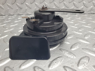W124 Wagon horn used OEM