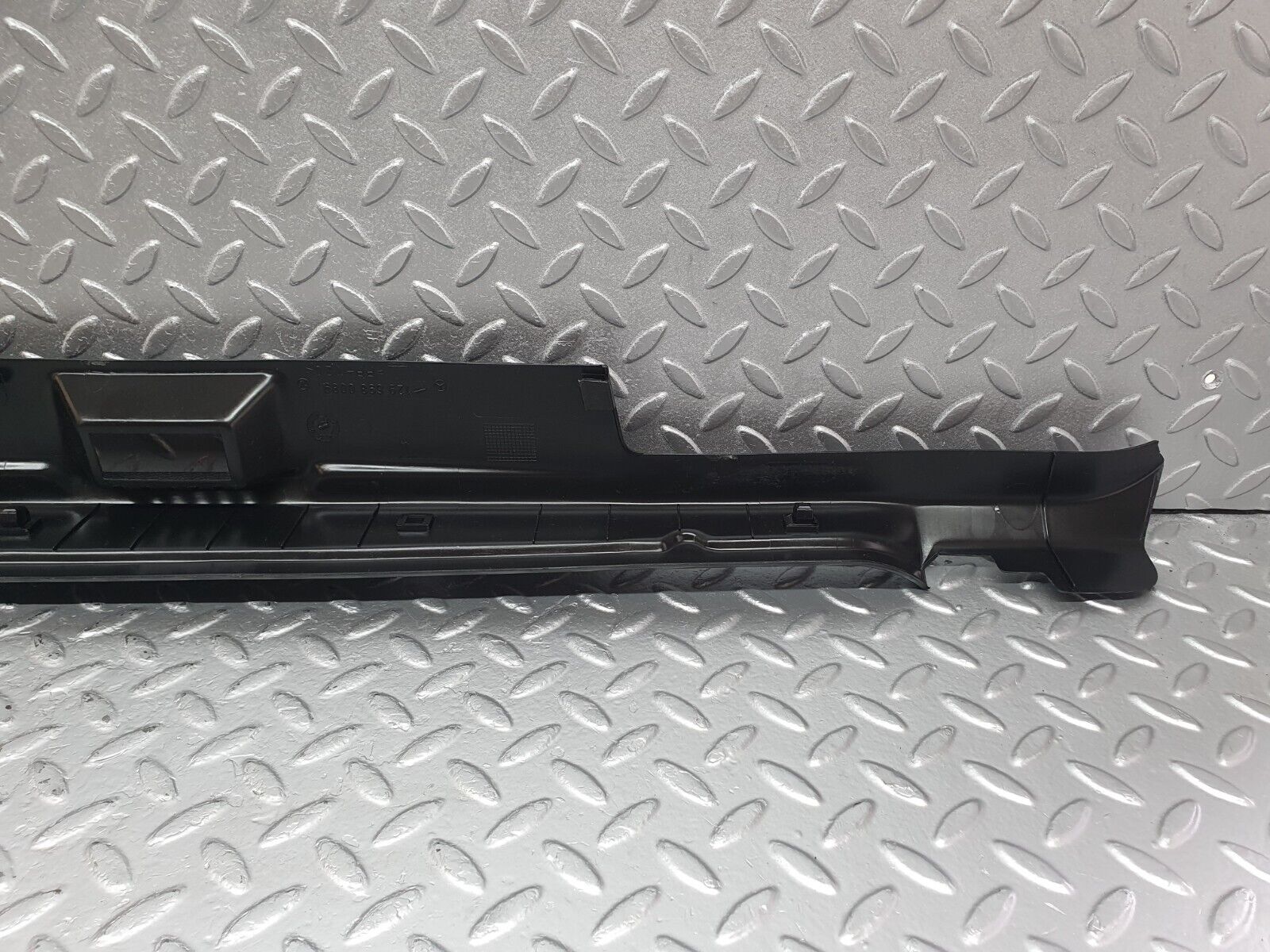 42428 Mercedes-Benz R129 320SL Coupe Trunk Boot Lock Cover Trim 1296981330 1296980089