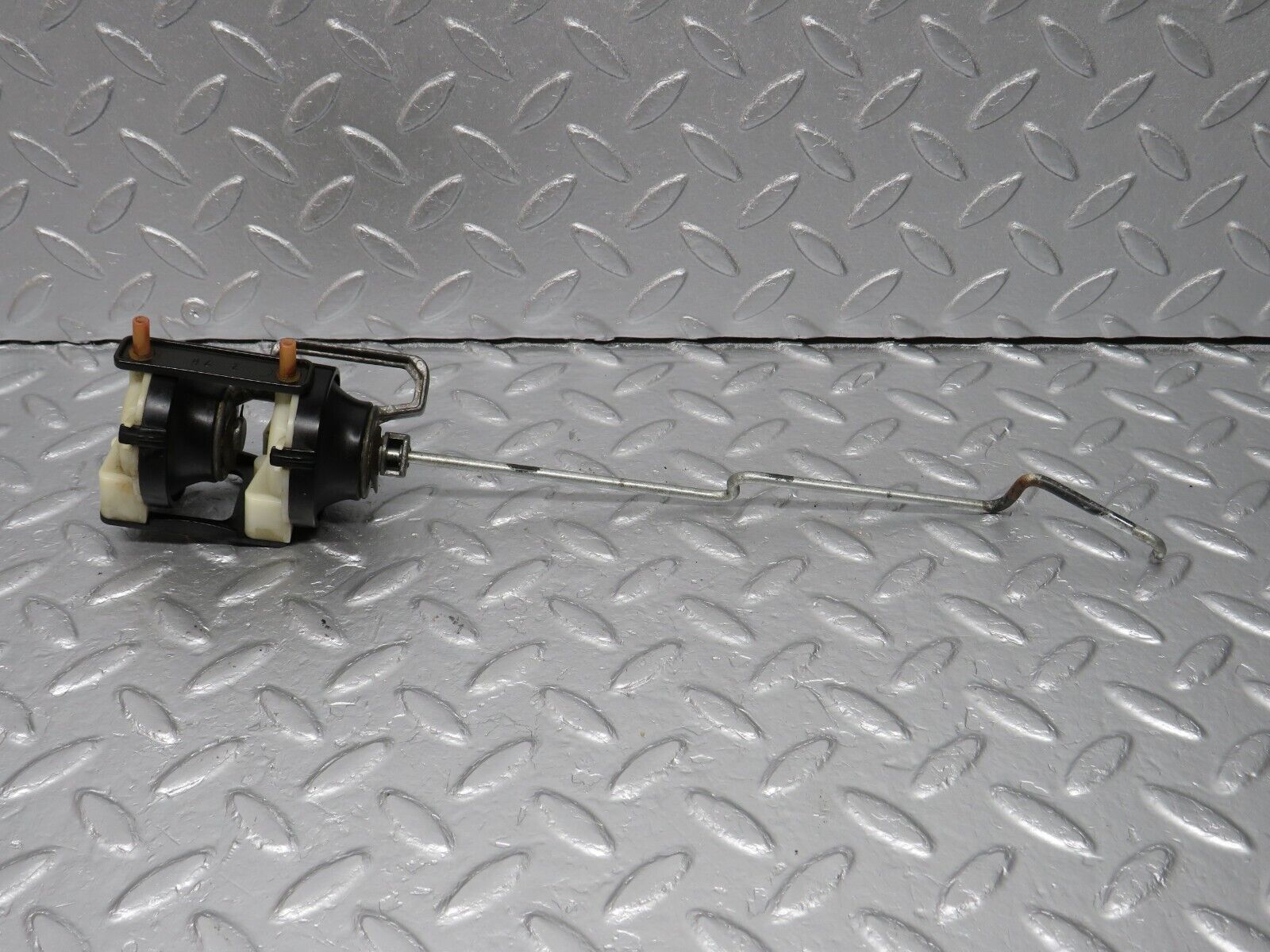 39999 Mercedes-Benz R107 350SL Seat Vacuum Actuator