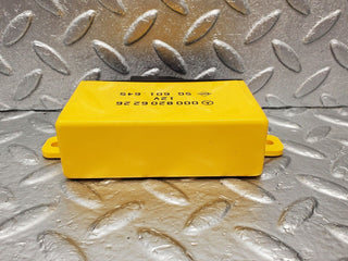 46823 Mercedes-Benz R129 320SL Coupe Heated Seat Control Unit 0008206226