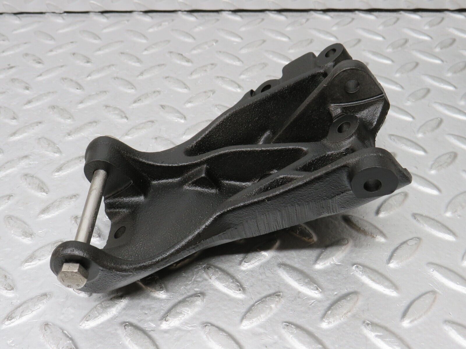 35471 Mercedes-Benz R107 280SL Alternator Generator Bracket 1101550735