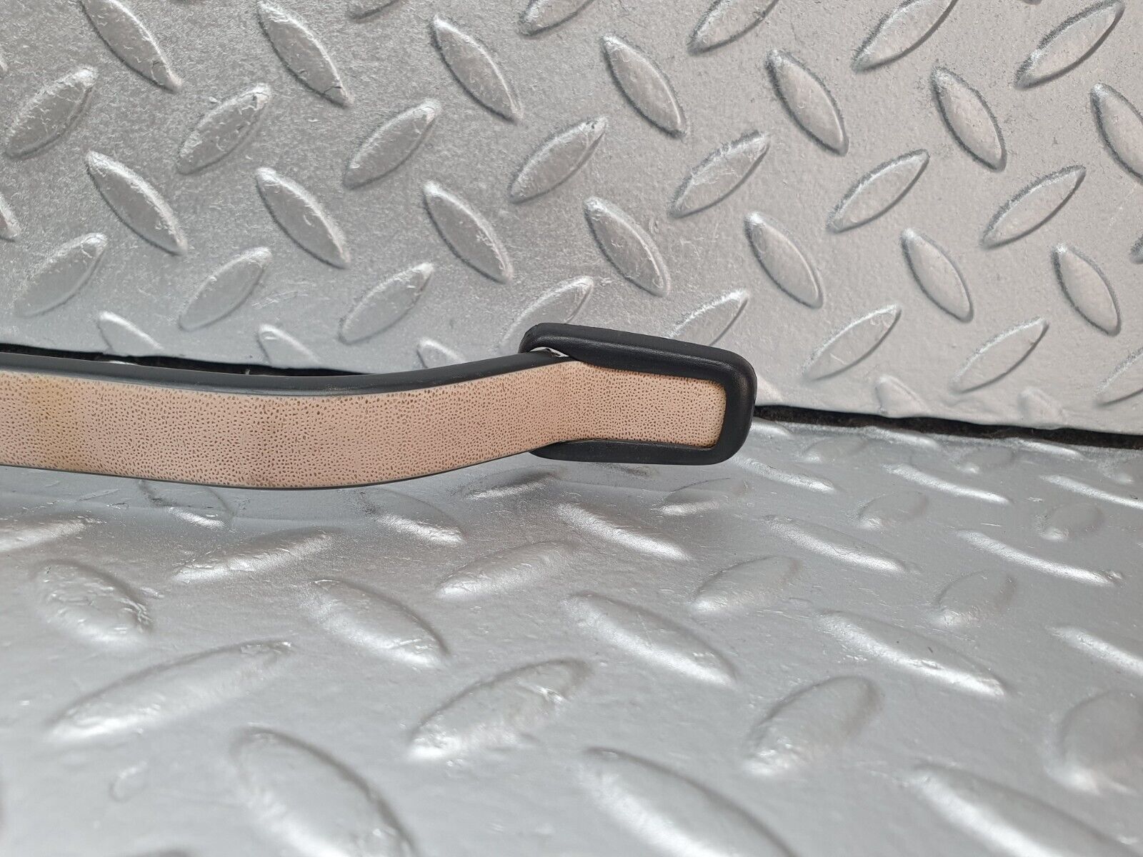 43770 Mercedes-Benz C126 380SEC Coupe Interior Roof Grab Handle Set