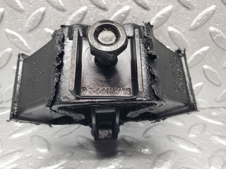 W124 gearbox rubber mounting bracket used OEM
