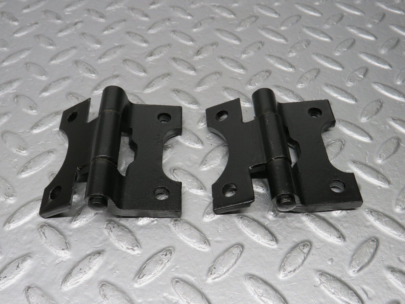 39235 Mercedes-Benz R107 500SL Door Hinge Left Side