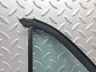 44369 Mercedes-Benz W123 280E Rear Right Quarter Window Glass 1237350224