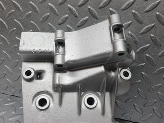 W201 Baby Benz power steering pump bracket used OEM