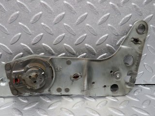 40015 Mercedes-Benz R107 350SL Front Right Seat Hinge 0009109285