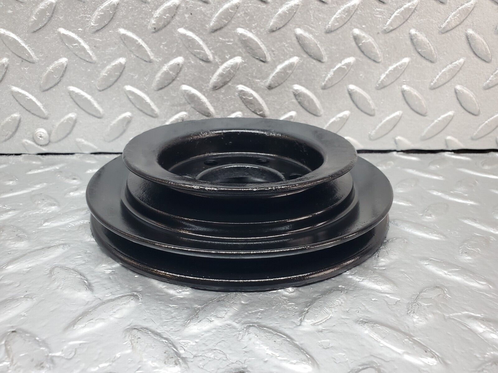 44478 Mercedes-Benz W123 280E Crankshaft Pulley 1100320904
