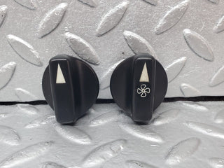W126 heater control knob set used OEM