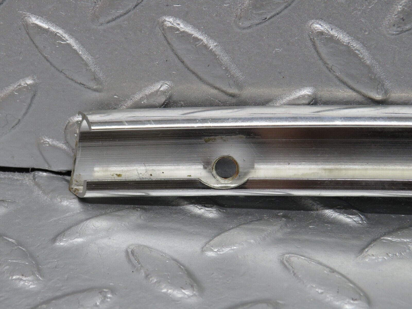 39858 Mercedes-Benz R107 350SL Hardtop B Pillar Chrome Trim Left Side